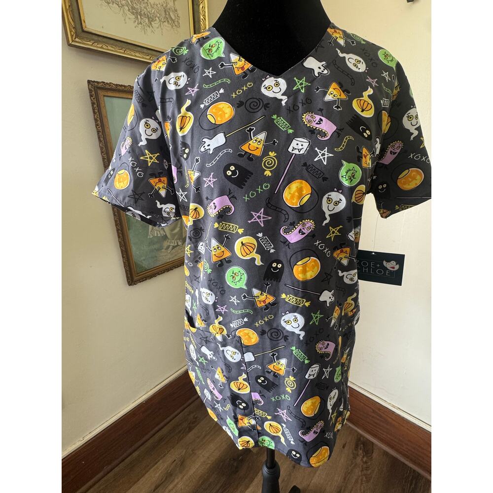 NWT Zoe + Chloe Halloween Scrub Top S Ghost Candy Pumpkin